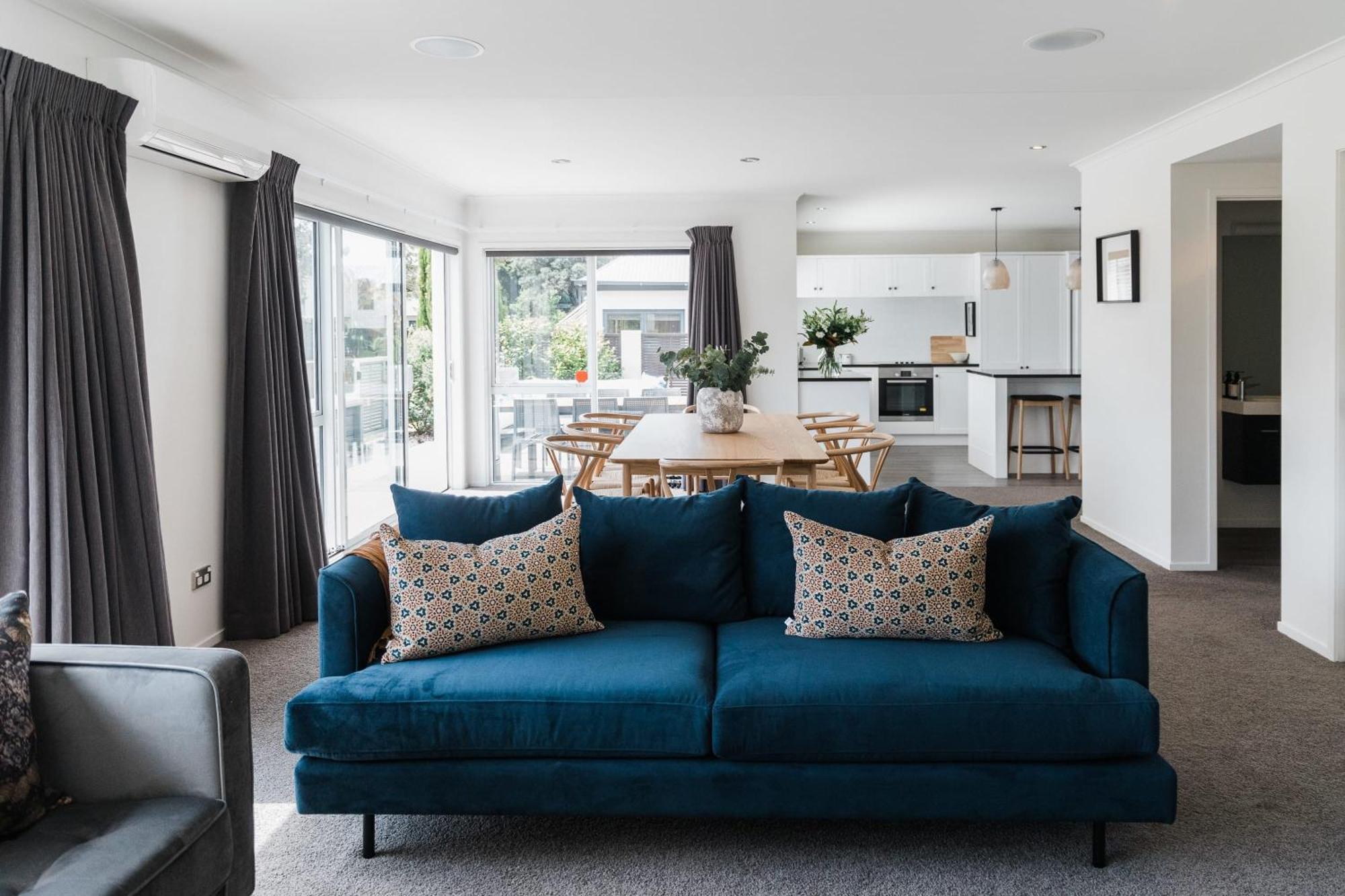 Stunning Tranquil Home With Green Space Views Mount Maunganui Eksteriør bilde